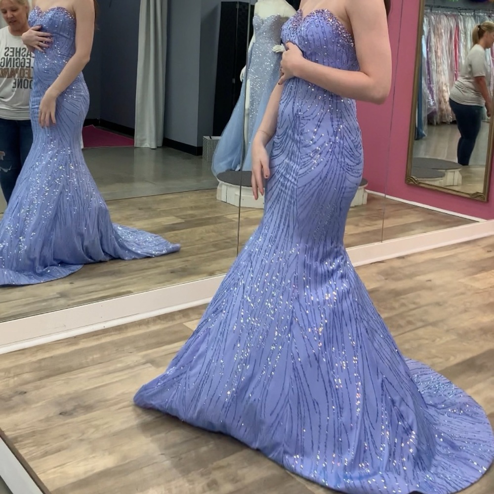 Elegant Lavender Strapless prom or pageant dress